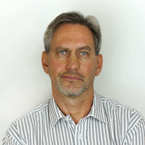 MGR. ROBERT PEŠEK